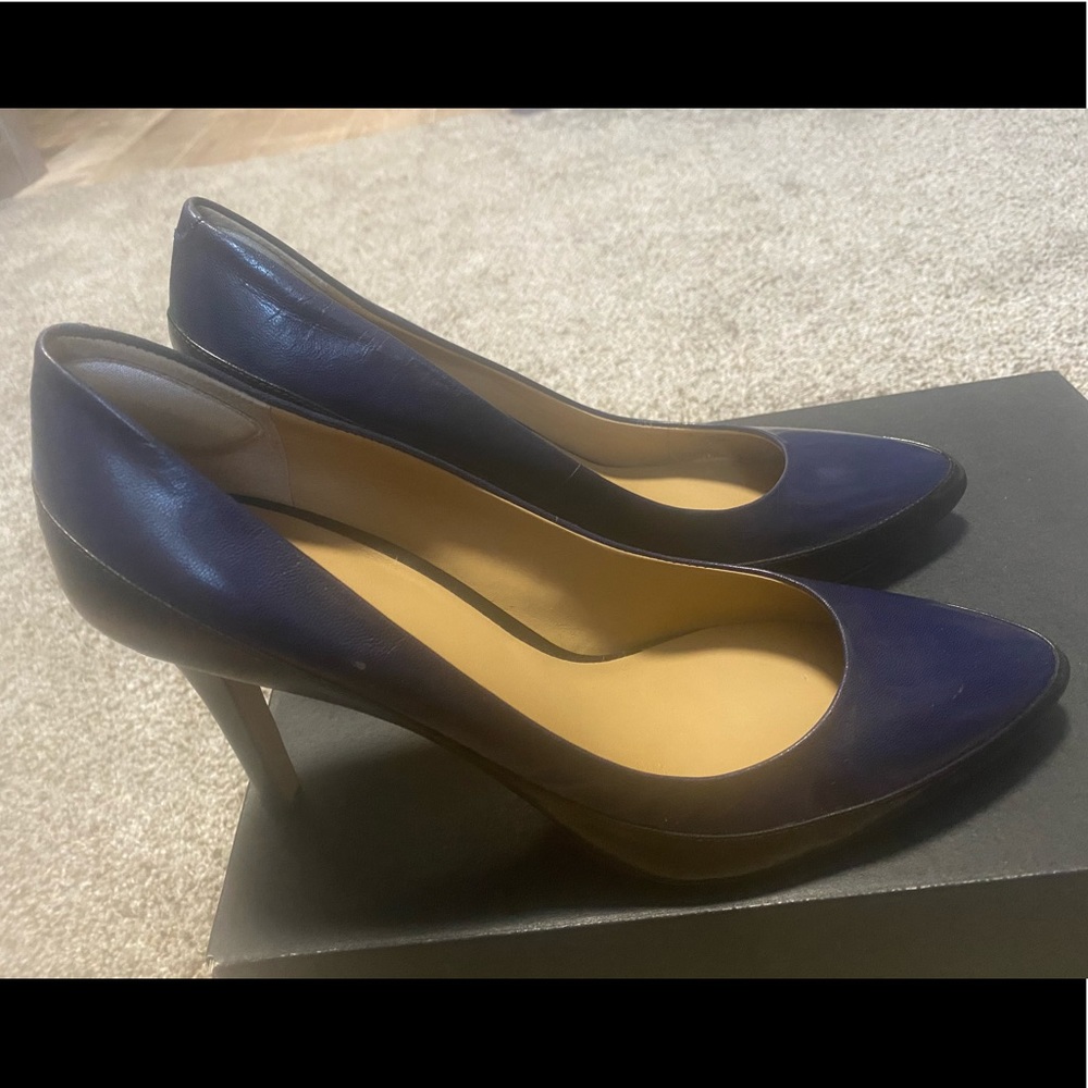 Ann Taylor 3” Heels. Navy on top, black on sides